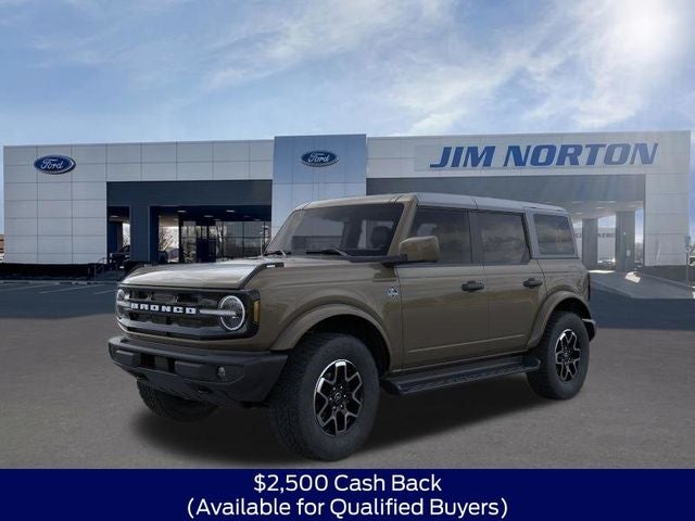 2026 Ford Bronco Outer Banks in Gray — front three-quarter view